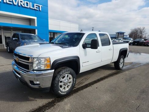 Used 2011 Chevrolet Silverado 2500 LTZ w/ LTZ Plus Package image 2