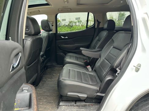 Used 2021 GMC Acadia Denali w/ Denali Technology Package AWD/4WD image 23