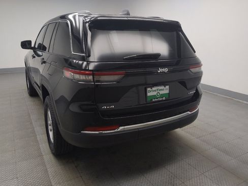 Used 2023 Jeep Grand Cherokee Laredo w/ Luxury Tech Group I AWD/4WD image 5