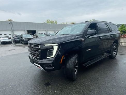 Used 2026 GMC Yukon AT4 Ultimate AWD/4WD image 3