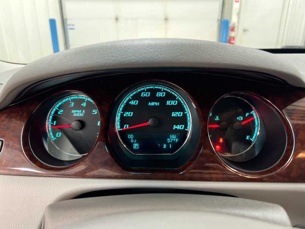 Used 2011 Buick Lucerne CXL FWD image 12