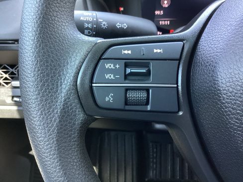 Used 2025 Honda Accord SE image 31