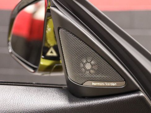 Used 2019 BMW M4 Coupe w/ Executive Package RWD image 60