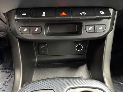 Used 2017 Chevrolet Colorado Z71 image 16