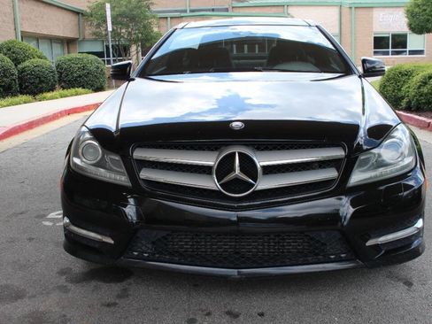 Used 2012 Mercedes-Benz C 250 Coupe image 17
