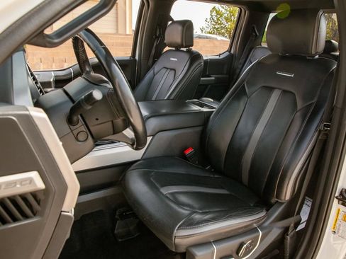 Used 2018 Ford F150 Platinum w/ Equipment Group 701A Luxury AWD/4WD image 13