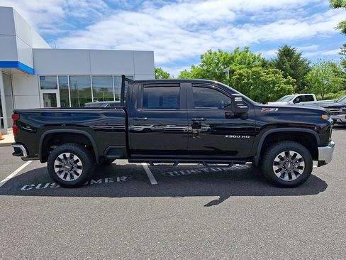 Used 2022 Chevrolet Silverado 2500 LT w/ Convenience Package AWD/4WD image 5