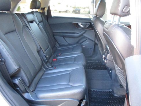 Used 2018 Audi Q7 3.0T Prestige w/ Prestige Package image 66