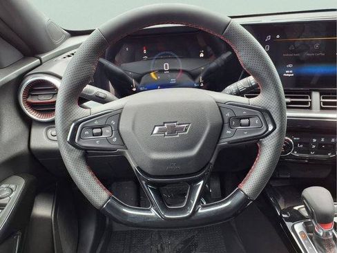 New 2026 Chevrolet Trax RS w/ Sunroof Package FWD image 21