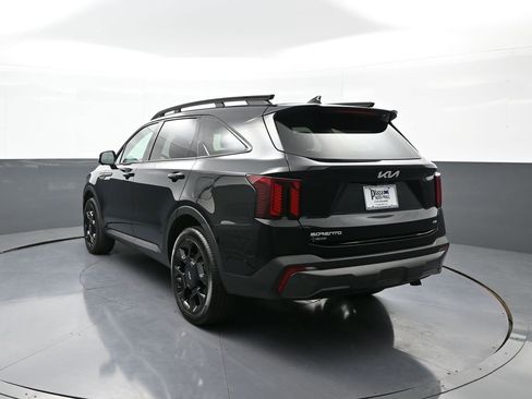 Certified 2024 Kia Sorento SX image 8