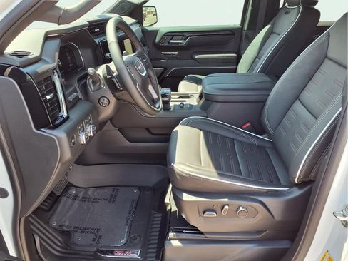 New 2026 GMC Sierra 1500 AT4X AWD/4WD image 18
