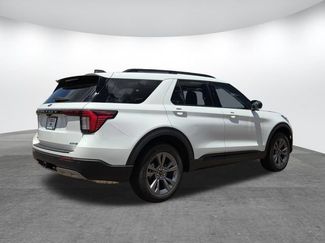 New 2026 Ford Explorer Active w/ Active Comfort Package AWD/4WD video 2