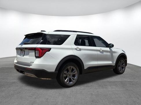 New 2026 Ford Explorer Active w/ Active Comfort Package AWD/4WD image 2