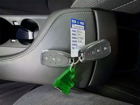 Used 2022 Chevrolet Camaro LT RWD image 30