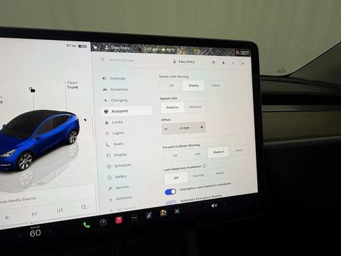 Used 2023 Tesla Model Y Long Range AWD/4WD image 19