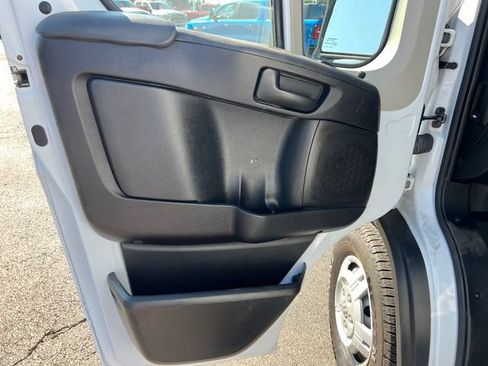 Used 2021 RAM ProMaster 2500 w/ Delivery Package 1 FWD image 11