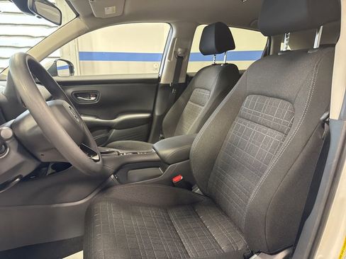 New 2026 Honda HR-V LX image 17