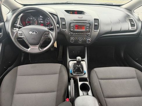 Used 2017 Kia Forte LX FWD image 14