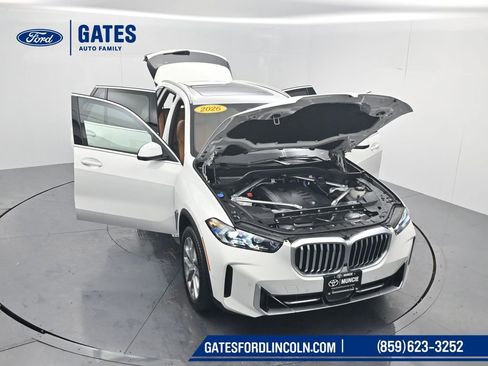 Used 2026 BMW X5 xDrive40i AWD/4WD image 70