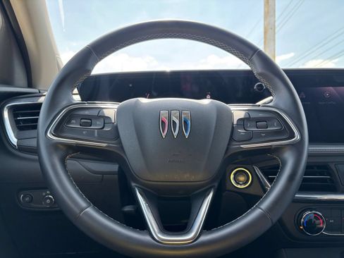 Used 2025 Buick Encore GX Preferred FWD image 27