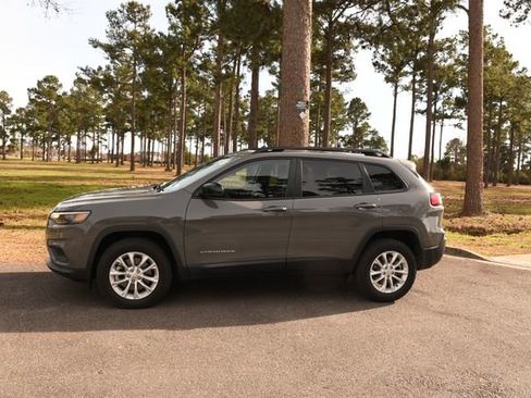 Used 2022 Jeep Cherokee Latitude Lux image 6