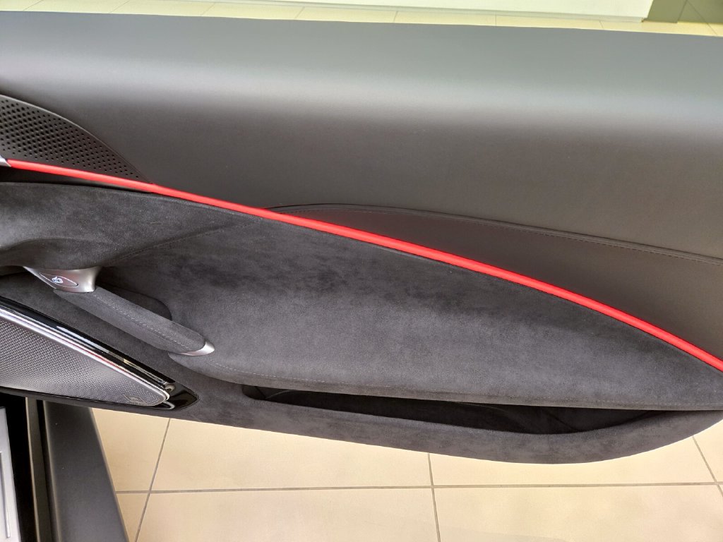 Used 2024 Ferrari Roma RWD image 28