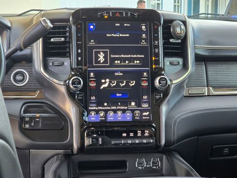 Used 2021 RAM 2500 Limited AWD/4WD image 27