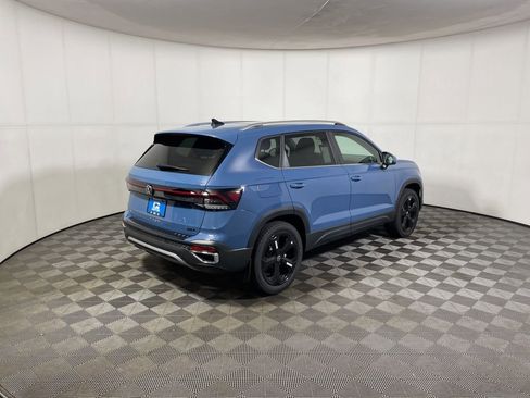 New 2026 Volkswagen Taos SEL image 7