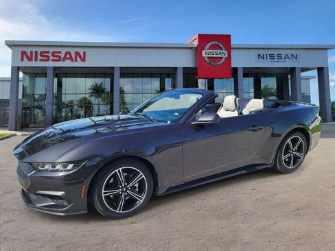 Used 2024 Ford Mustang Premium RWD image 9