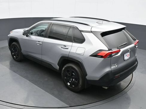 Used 2020 Toyota RAV4 LE w/ All Weather Liner Package AWD/4WD image 19