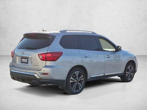 Used 2017 Nissan Pathfinder Platinum w/ Cargo Package FWD image 5