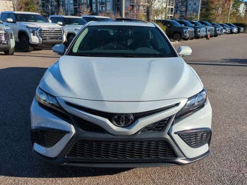 Certified 2023 Toyota Camry SE image 9