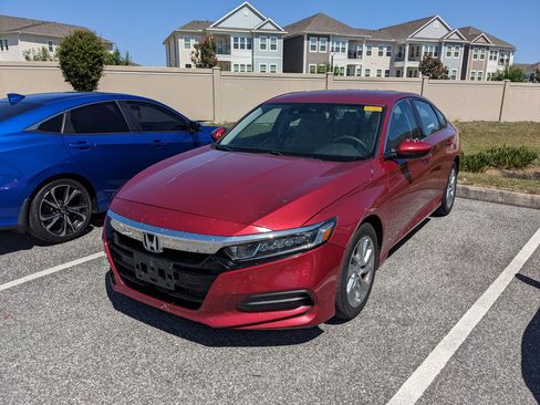 Used 2018 Honda Accord LX image 1