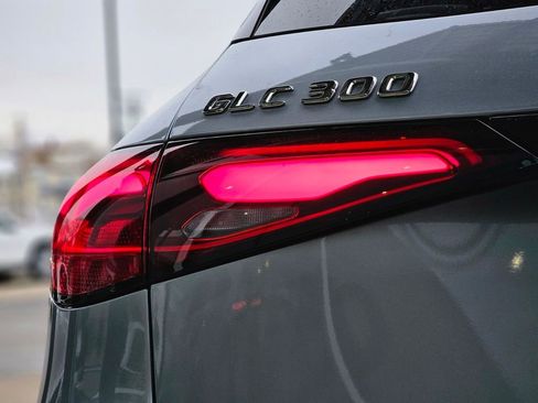 New 2026 Mercedes-Benz GLC 300 4MATIC image 9