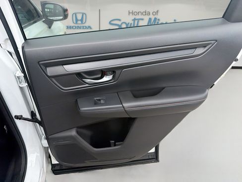 Certified 2024 Honda CR-V Sport image 30