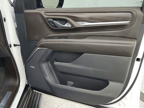 Used 2021 GMC Yukon Denali w/ Denali Ultimate Package image 29