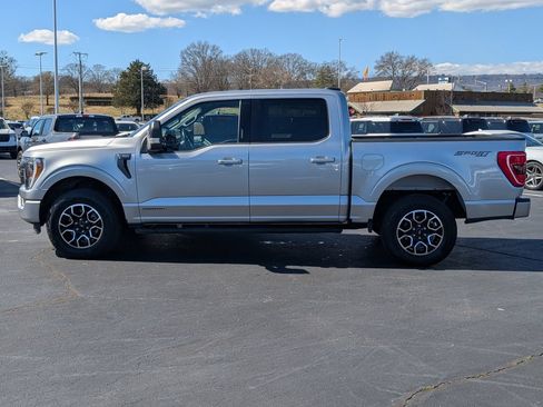 Used 2022 Ford F150 XLT w/ Equipment Group 302A High AWD/4WD image 5