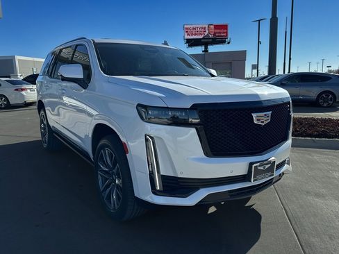 Used 2022 Cadillac Escalade Sport Platinum image 12