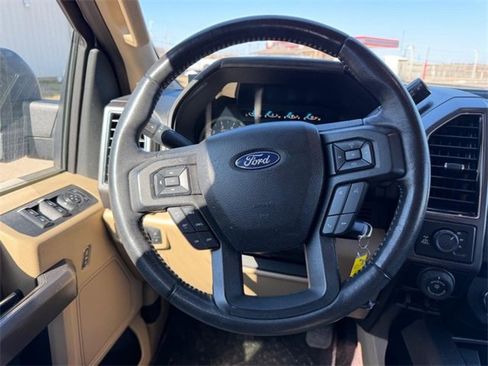 Used 2019 Ford F150 XLT w/ Equipment Group 302A Luxury image 9