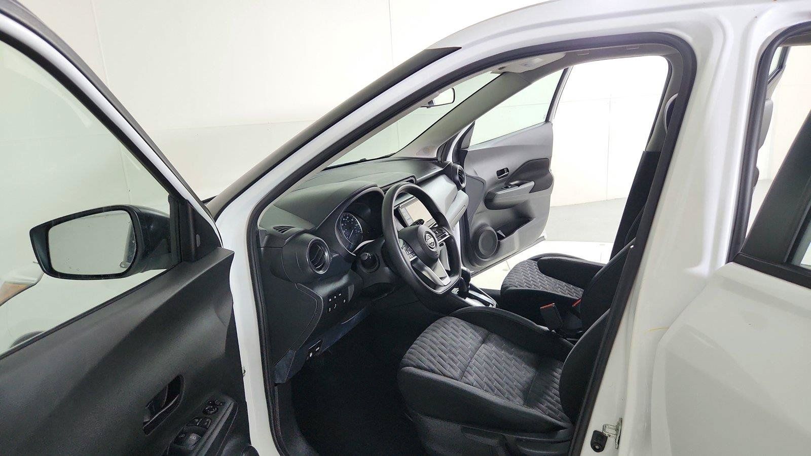 Used 2022 Nissan Kicks S FWD image 8