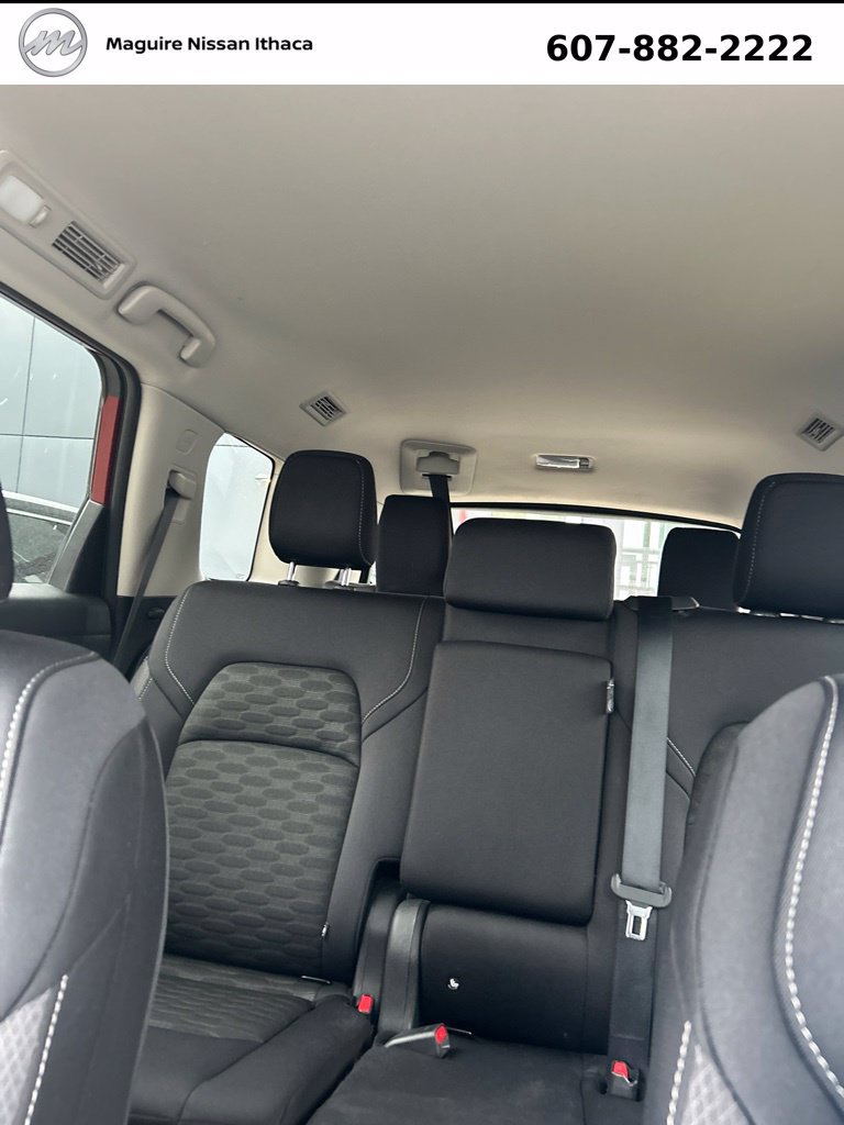 Used 2023 Nissan Pathfinder SV AWD/4WD image 7