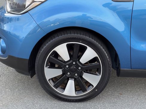 Used 2018 Kia Soul + image 29