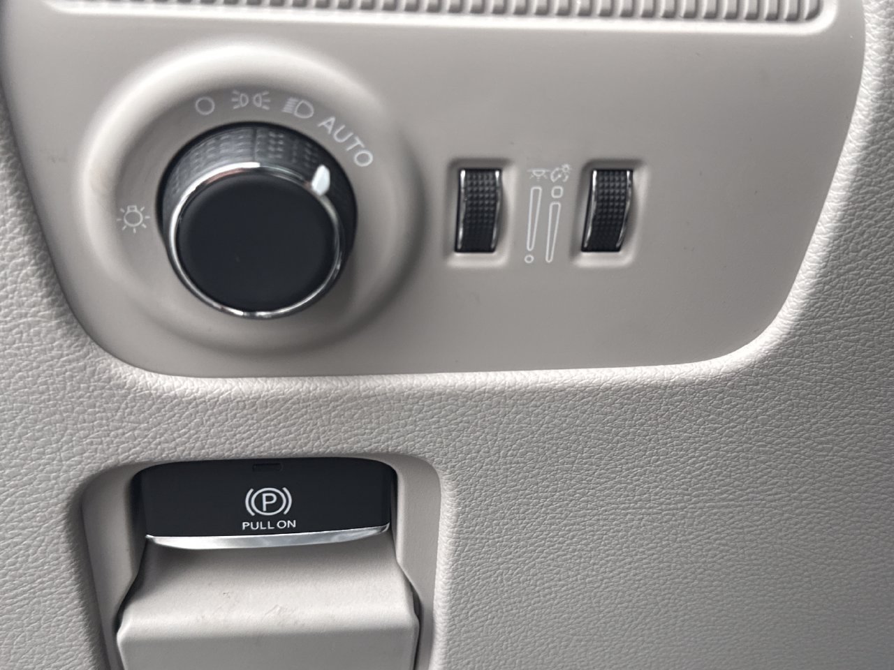 Certified 2026 Jeep Grand Wagoneer Summit AWD/4WD image 20