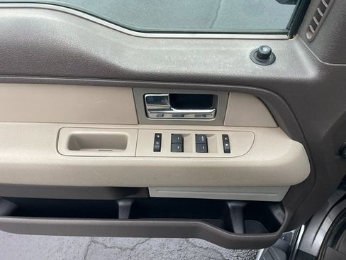 Used 2010 Ford F150 XLT image 13