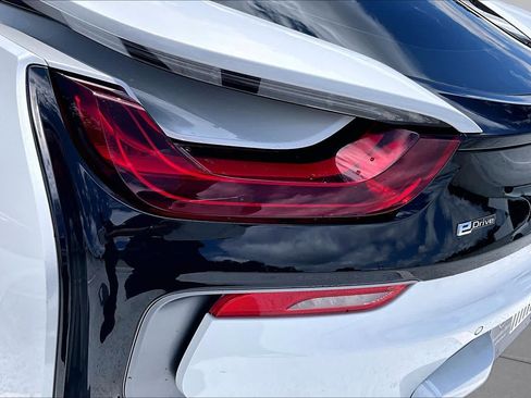 Used 2015 BMW i8 AWD/4WD image 29