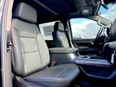 New 2025 Chevrolet Silverado 3500 LTZ w/ LTZ Plus Package image 21