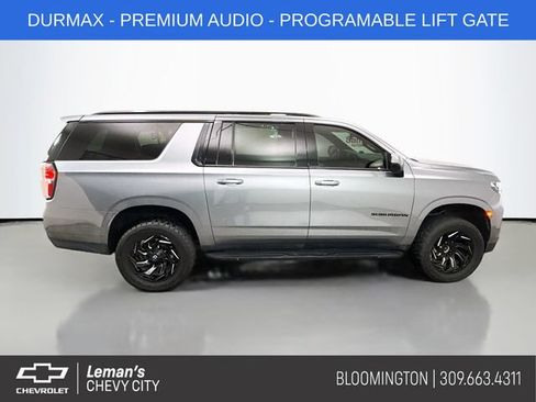 Used 2021 Chevrolet Suburban RST AWD/4WD image 9