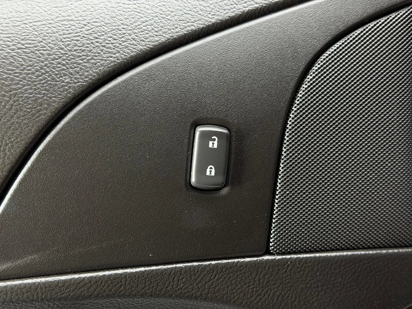 Used 2009 Chevrolet Corvette Coupe RWD image 20