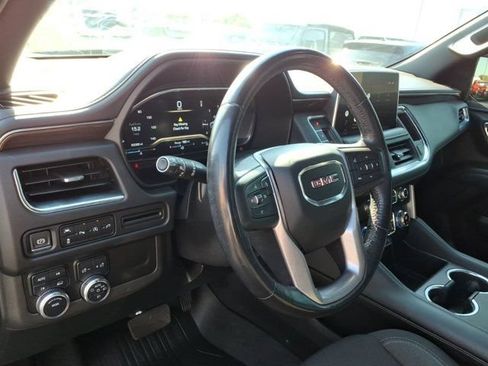 Used 2022 GMC Yukon SLE w/ Gmc Pro Safety Plus Package AWD/4WD image 8