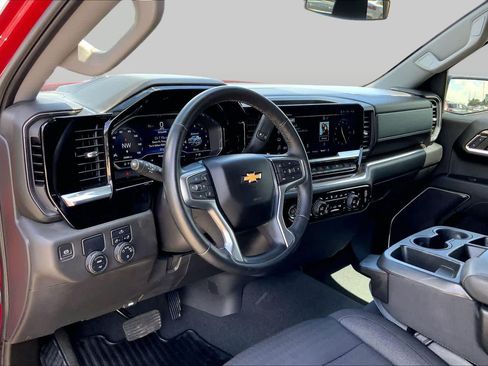 Used 2023 Chevrolet Silverado 1500 LT RWD image 17